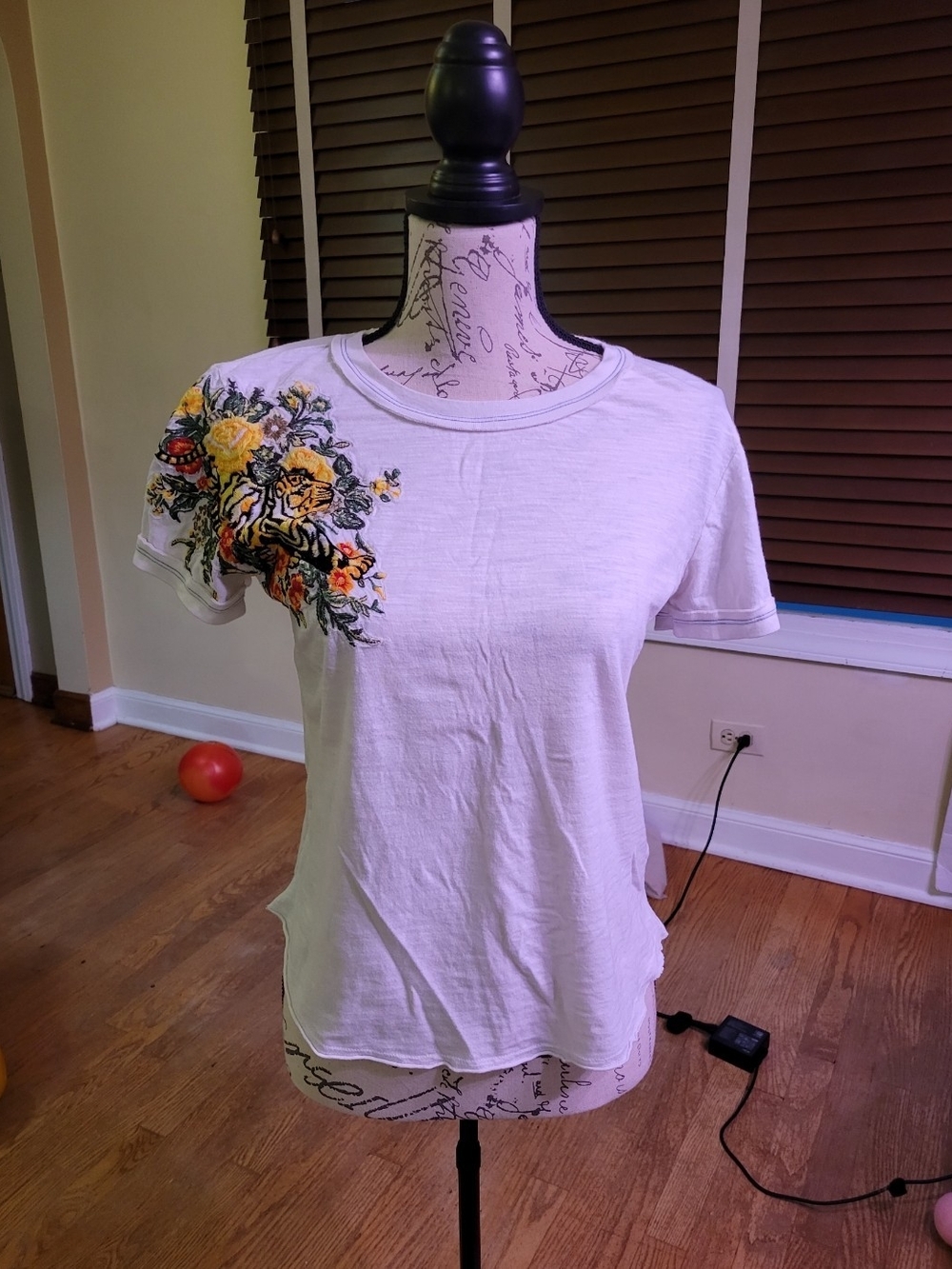 We The Free White Short Sleeve Tee with Tiger Embroidery Size M